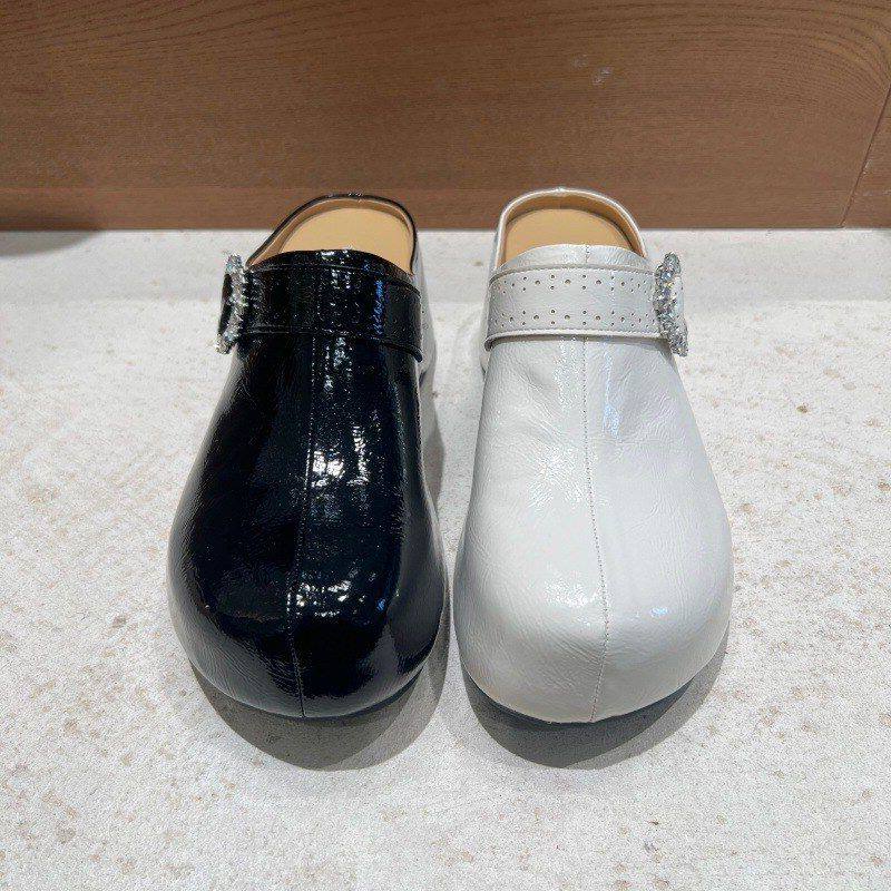 半春季2026潮勃肯钻扣拖鞋春秋新款包头凉拖鞋外穿女拖鞋厚底圆头