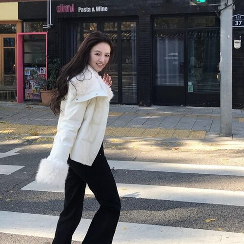 neurcz 初雪刊本 韩版显瘦羽绒服女冬季短款修身保暖白色外套