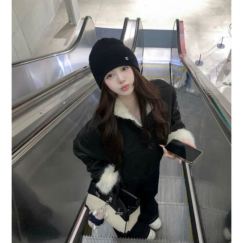 1只衮1Z1ZGUN 品味加持 皮毛一体外套环保毛领夹克棉服女冬