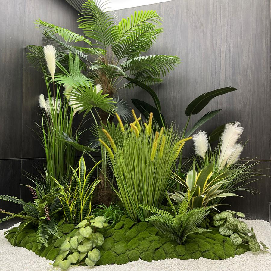 室内楼梯下造景空间转角