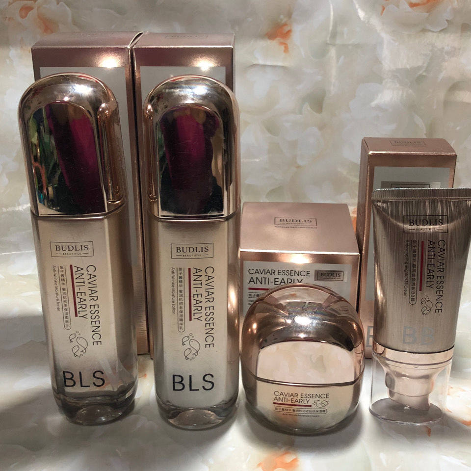 4瓶蓓莉丝鱼子酱奢润抗初老系列 (水乳霜bb)改善暗沉干燥提拉紧致