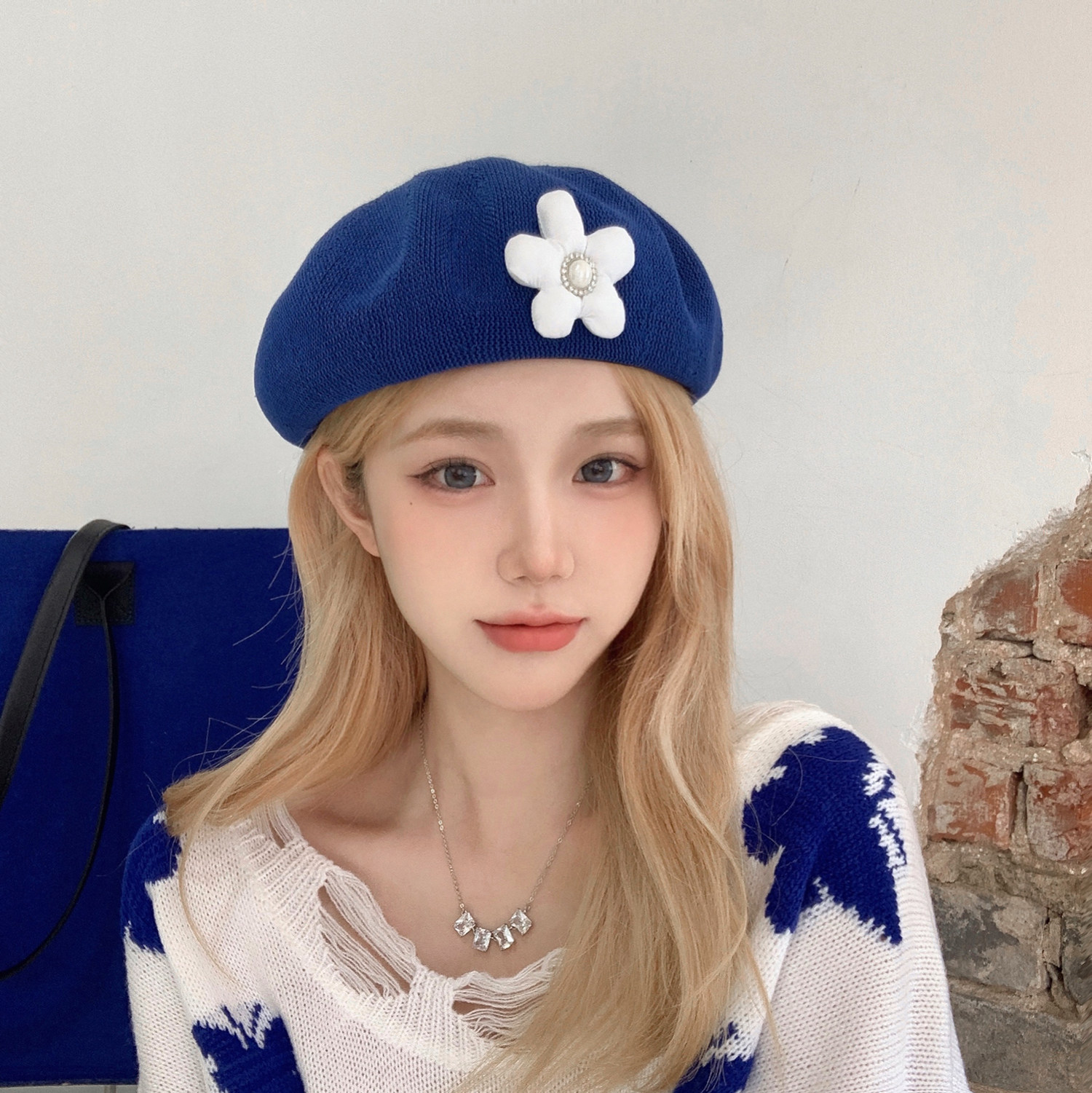 日系可爱小花朵牛奶丝贝雷帽女夏季薄款透气克莱因蓝帽子画家帽潮