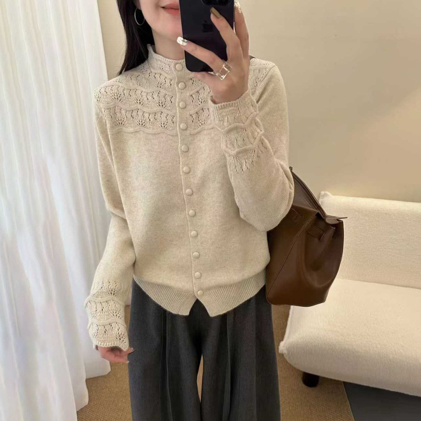 半高领镂空钩花针织开衫女2025新款秋冬显瘦毛衣外套独特别致上衣