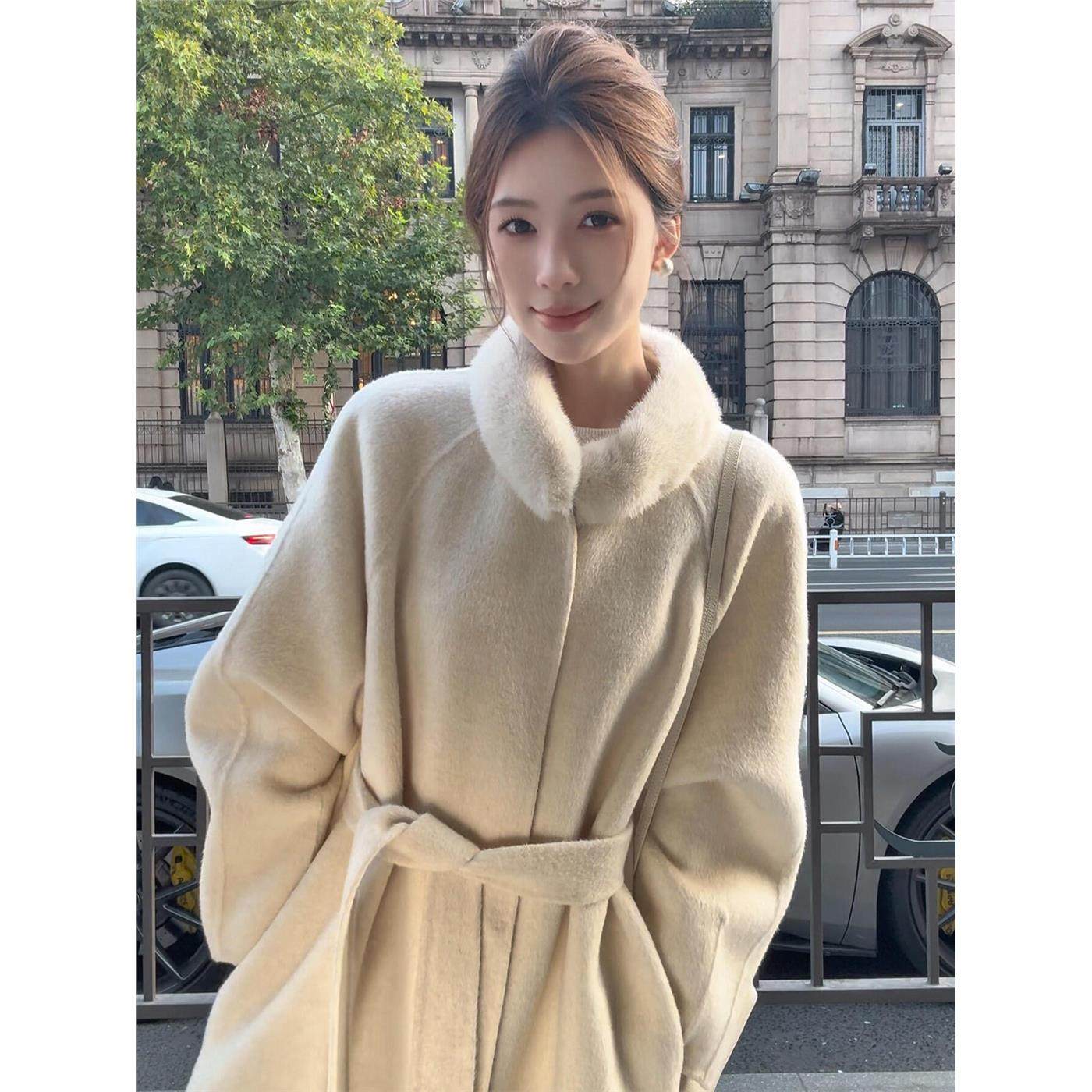 高级感深冬独特超好看呢子大衣女入冬2025新款毛呢外套加厚小个子