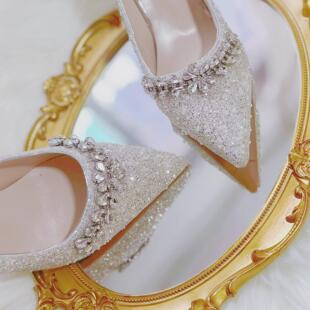绝美水钻婚鞋！主婚纱水晶新娘订婚高跟鞋晚宴礼服亮闪闪法式单鞋