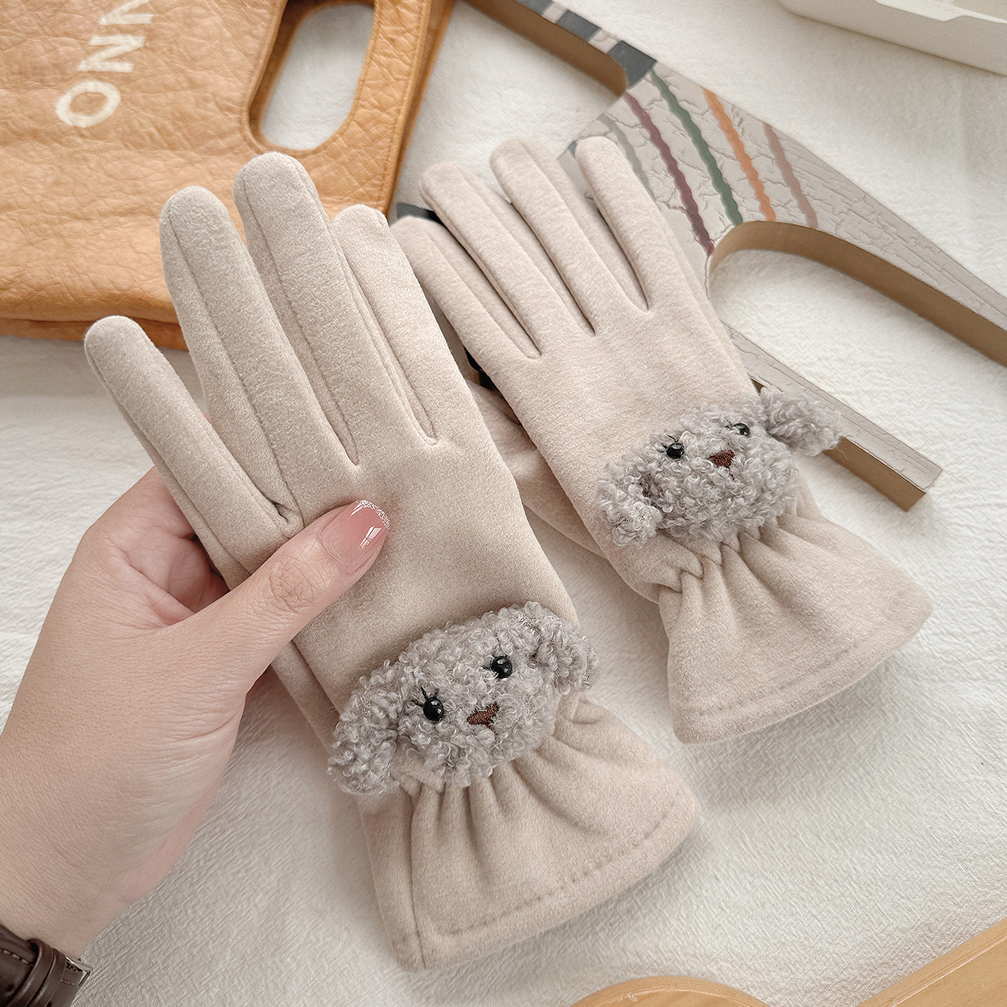 手套女款秋冬天防寒加绒加厚