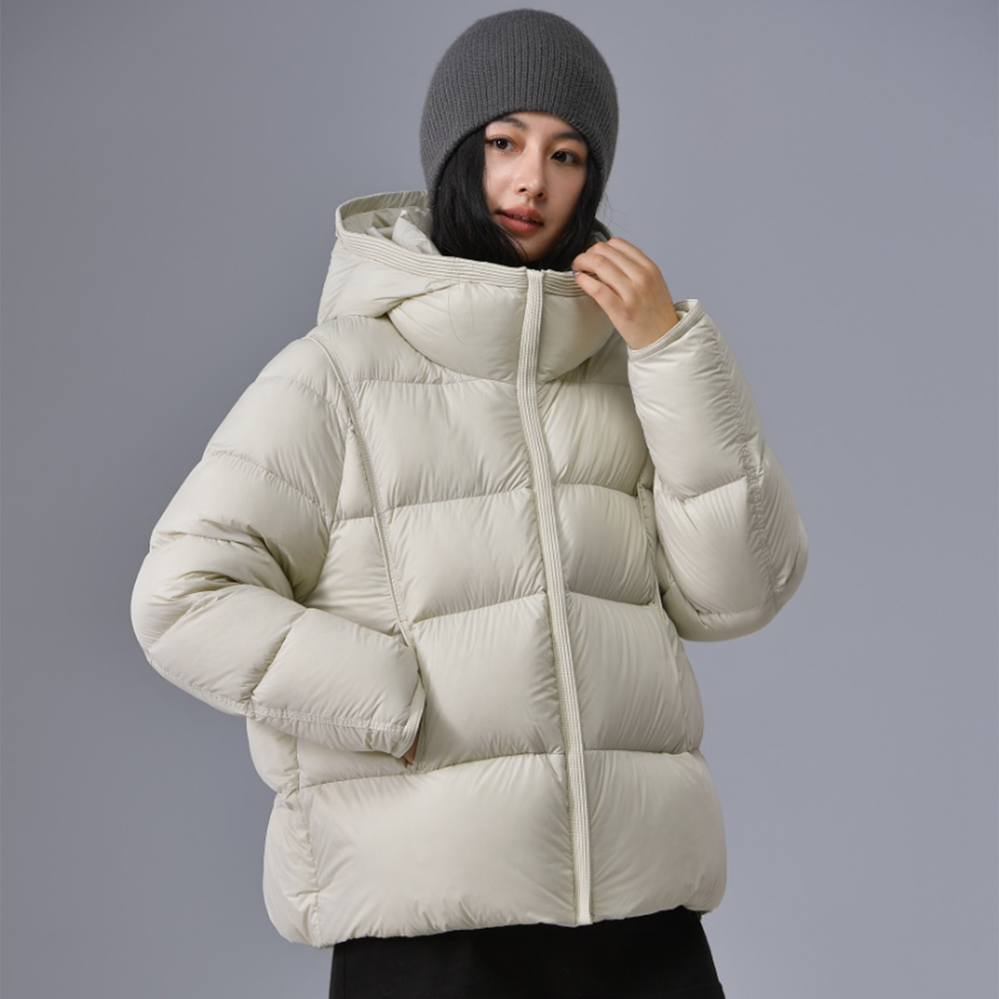 高级感90%白鸭绒羽绒服女2025冬季加厚连帽保暖泡芙羽绒外套遮臀