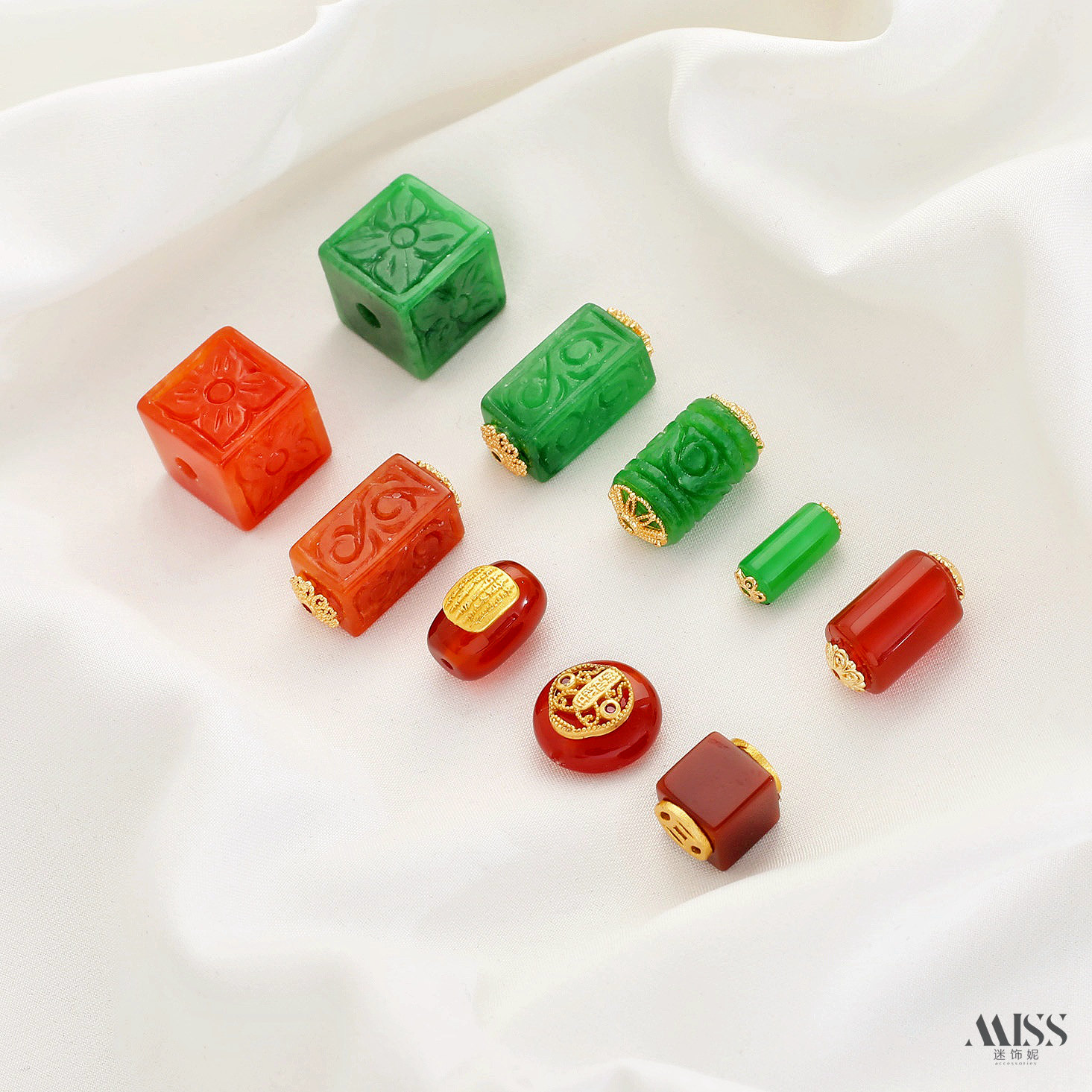 祢饰妮天然干青红玛瑙红翡隔珠图片