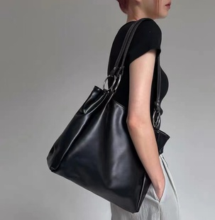 现货韩国代购 通勤上学街头简约大容量单肩包 BLACKUP设计感女款