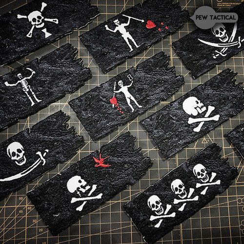 pewtactical18世纪魔术章海盗旗