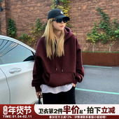 无性别穿搭美式 街头风酒红色连帽卫衣女高级感显白秋冬加绒款 上衣
