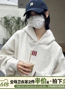 美式慵懒风设计感韩系宽松花灰色连帽卫衣女2026秋冬新款加绒上衣