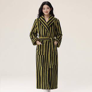 秋冬秋冬新款 珊瑚绒情侣家居服1009c 加绒加厚保暖竖条纹睡袍女款