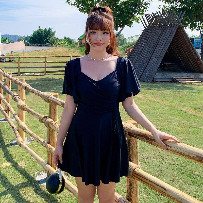 泳衣女大码胖mm显瘦遮肉连体裙式黑色保守平角裤200斤泡温泉0930z