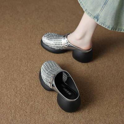 包头半拖女外穿2026春夏新款时尚凉拖鞋松糕厚底银色网鞋0129w