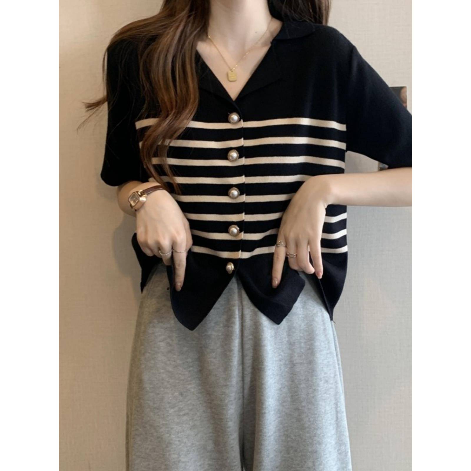 条纹短袖T恤女装2025夏装新款洋气减龄大码五分袖V领针织开0719r