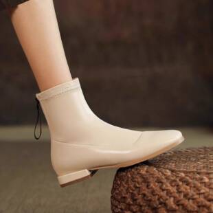 大尺码女靴子41到43短靴女鞋平底弹力方头40春秋冬季新款小0120r