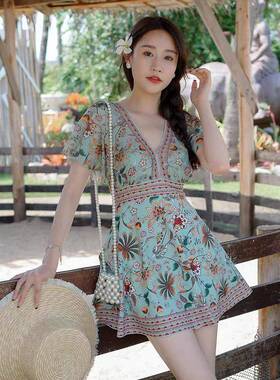 温泉女连体泳衣裙大码泳衣胖mm遮肉巨显瘦裙式保守平角海边0118k