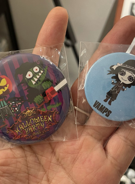 Vamps 乐队 2015 万圣节徽章 吧唧
