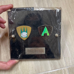 绝版全新 恰克飞鸟CHAGE&ASKA 演唱会纪念拨片亚克力展示架