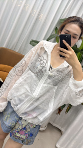 阿静家设计感烫钻连帽防晒衣女2026夏季新款宽松百搭上衣超好看酷