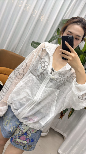 阿静家设计感烫钻连帽防晒衣女2026夏季新款宽松百搭上衣超好看酷