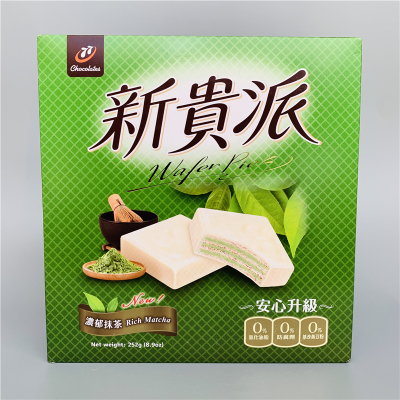 宏亚新贵派浓郁抹茶威化夹心饼干