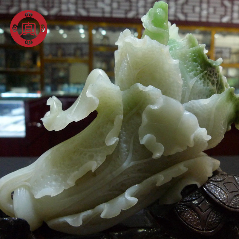 昆仑真玉 新疆和田玉白玉带翠玉白菜遇百财苏工精雕摆件 旺财兴业