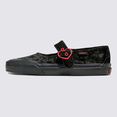 Vans Mary Jane玛丽珍黑红丝绒爱心扣女鞋薄底鞋单鞋VN000CRR458