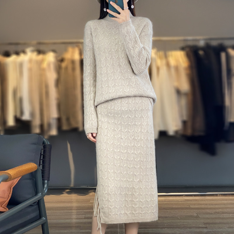 复古半高领绞花纯羊毛女士毛衣套装流苏边宽松显瘦早秋针织半身裙