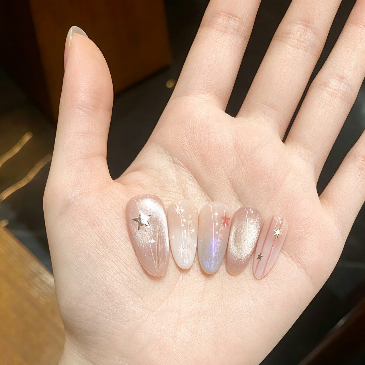 手工猫眼星星穿戴甲细闪碎钻椭圆美甲温柔显白高级感假指甲贴片