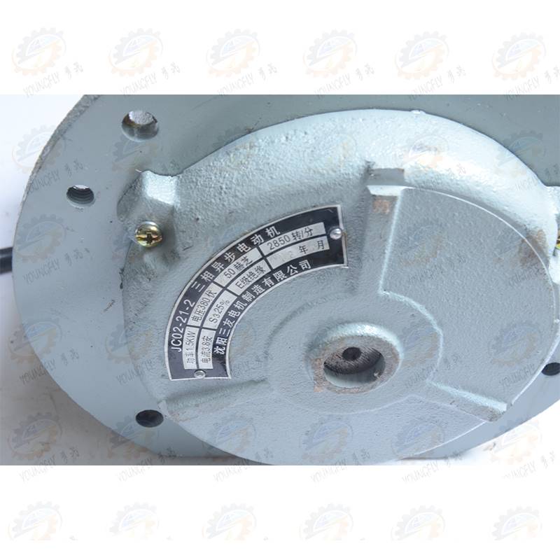 沈阳三电机产沈阳 安阳CW61100B车床用溜板箱走刀电机JCO2-21-友2