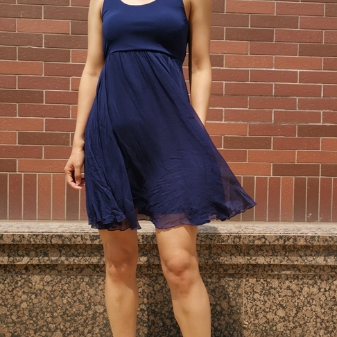 露肤真丝连衣裙甜美XING感