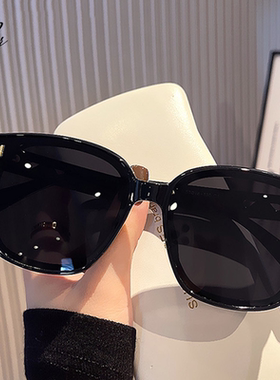 简约大框偏光防紫外线墨镜