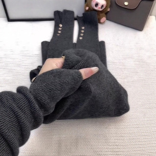 秋冬2025新款半高领内搭长袖打底针织衫上衣高级感灰色内搭毛衣女