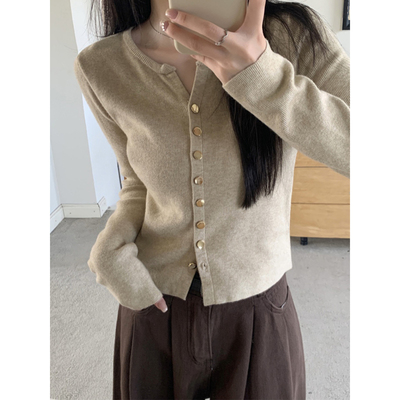 早秋韩系氛围感修身长袖针织开衫毛衣短外套设计感别致外搭上衣女