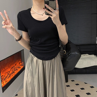 夏季 辣妹圆领修身 正肩黑色t恤女短袖 美式 短款 不规则褶皱上衣小衫
