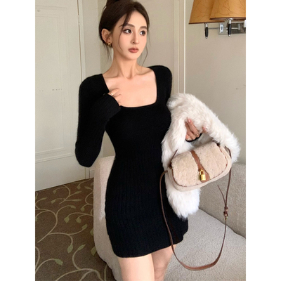 性感u领长袖内搭连衣裙女秋季2025新款辣妹修身显身材针织包臀裙