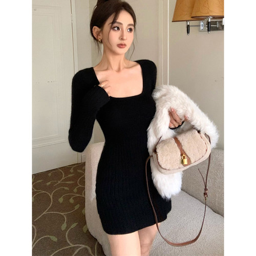 性感u领长袖内搭连衣裙女秋季2025新款辣妹修身显身材针织包臀裙