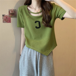 设计感小众不规则别致独特短款 薄款 锁骨上衣服 夏季 正肩t恤女短袖