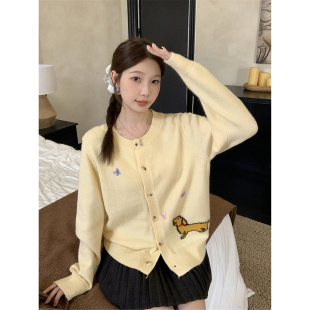 小狗提花蝴蝶刺绣针织开衫上衣女春秋冬季新款设计感黄色毛衣外套