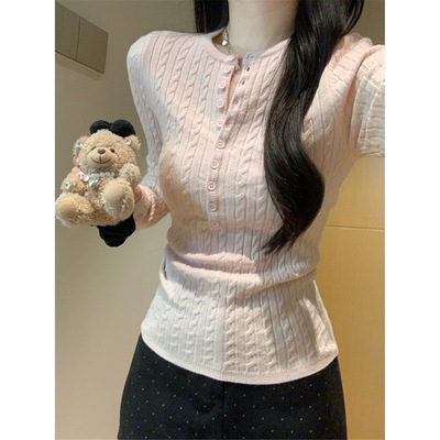 秋冬季修身收腰长袖打底针织衫上衣高级设计感纽扣麻花毛衣女内搭