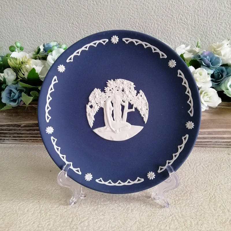 wedgwood亚当夏娃碧玉浮雕盘子欧式陶瓷工艺品摆盘摆件珍藏版礼品