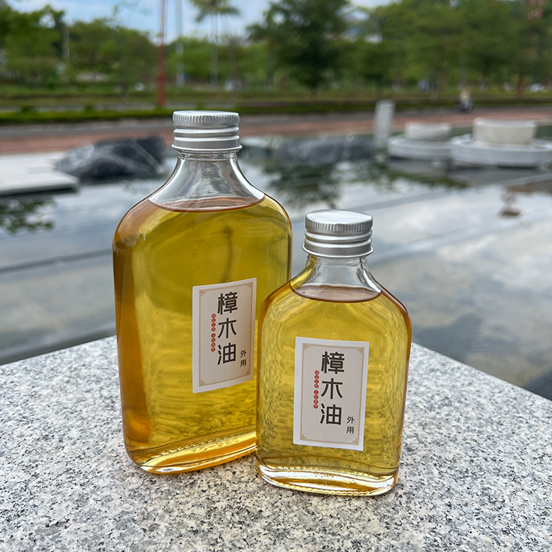 广西天然正品樟木油纯正功效香港批发止痒室内香薰老树根红花精油