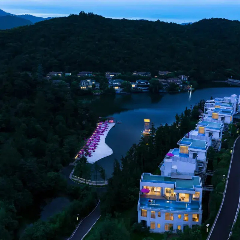 【浙江湖州】莫干山天空泳池度假村1-2晚/周末不加价/下午茶/早餐