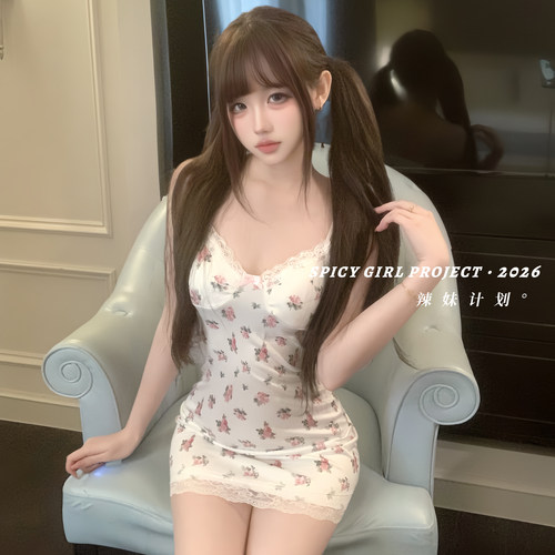 辣妹计划~带胸垫蕾丝吊带睡裙女网红纯欲风性感睡衣小胸内衣qqny