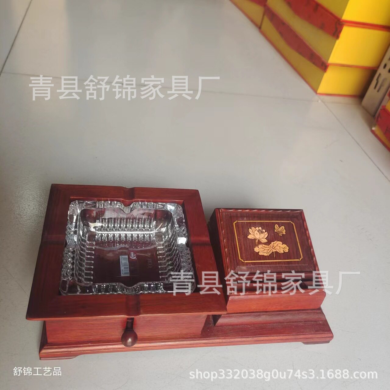 厂家直供家居实用烟盒烟缸俩个一套礼盒套装木质花梨木烟缸
