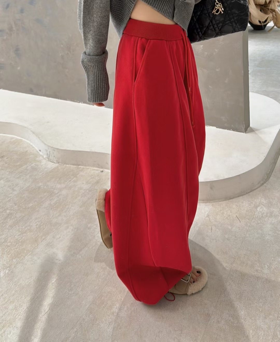 2025冬新款时尚加绒百搭松紧腰抽绳休闲裤女洋气减龄弯刀裤气球裤,女装/女士精品,休闲裤,淘宝优惠券,粉丝福利购,淘宝优惠卷