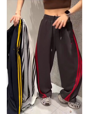 蒂娜美式复古三条杠运动裤女早秋显瘦直筒阔腿抽绳束脚休闲卫裤