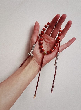 叶优里东方美学系列天然南红玛瑙老型桶珠手持念珠纯银S925卡子